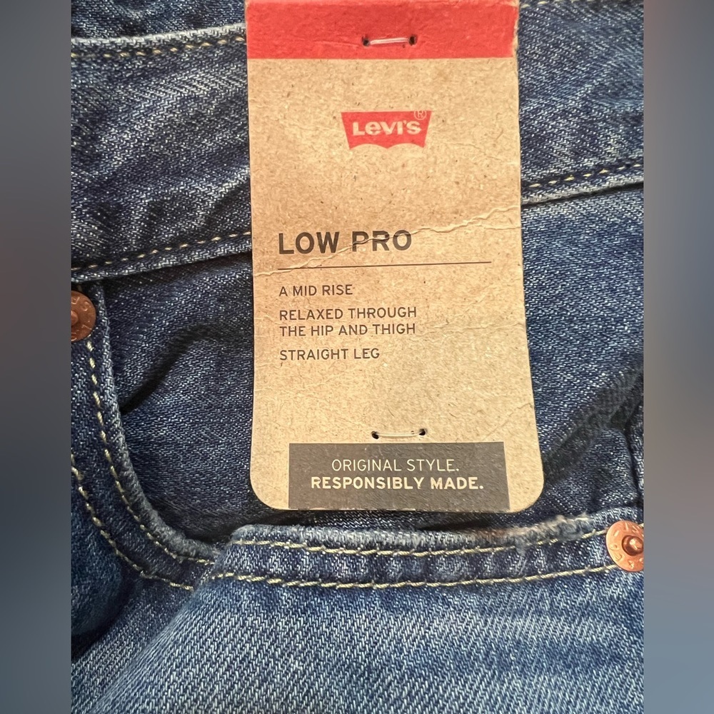 LEVIS Low Pro Women’s Straight Jeans Sz 28 - Picture 7 of 9